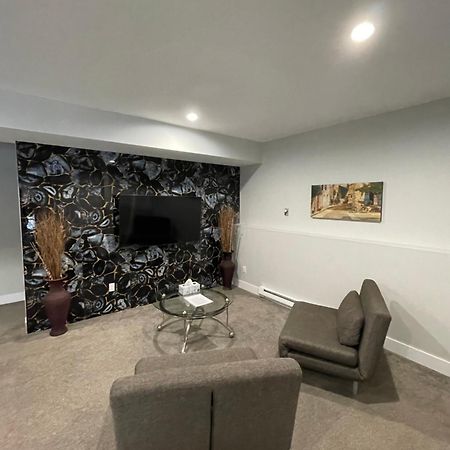 2 Bedroom Suite With Full Kitchen Revelstoke Εξωτερικό φωτογραφία