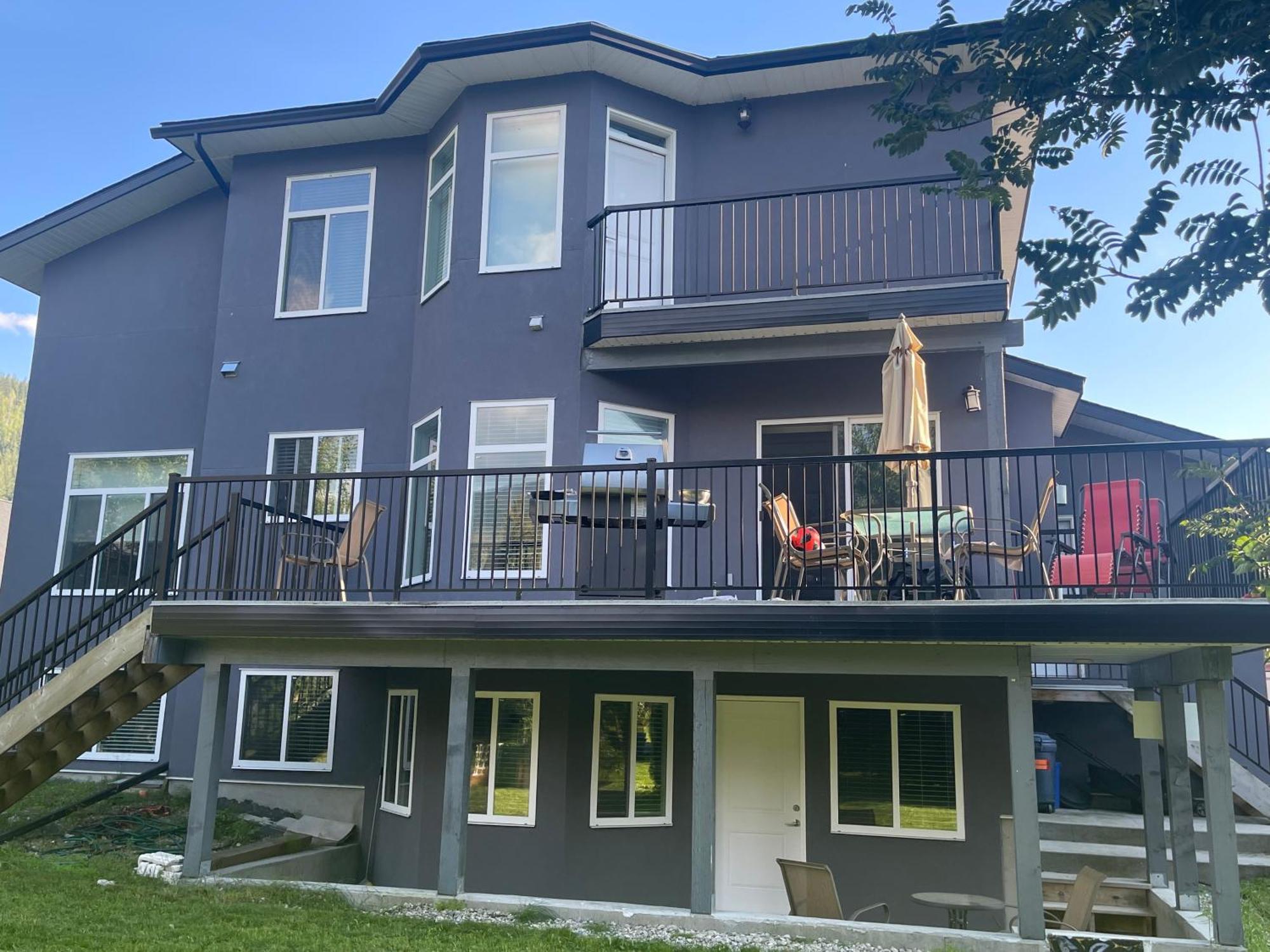 2 Bedroom Suite With Full Kitchen Revelstoke Εξωτερικό φωτογραφία